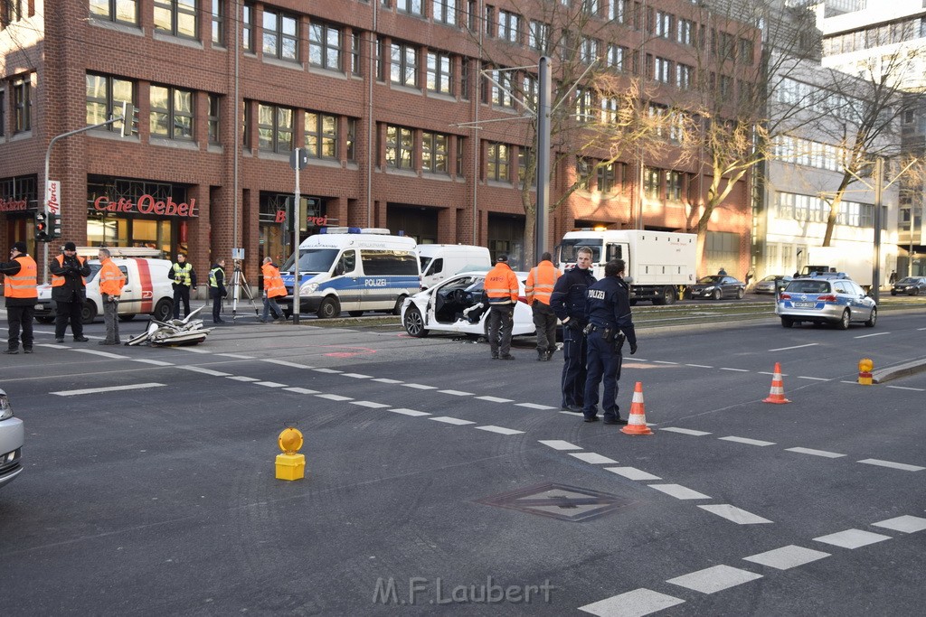 VU PKW Strab Koeln Mitte Pipinenstr Hohestr P200.JPG - Miklos Laubert